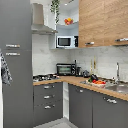 Lovely Independent Mini Appartement Cagliari