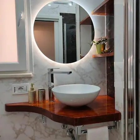 Lovely Independent Mini Appartement Cagliari