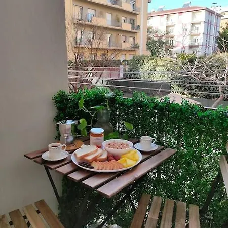 Lovely Independent Mini Appartement Cagliari