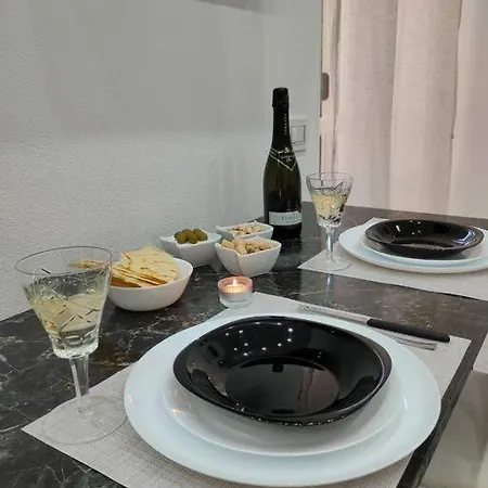 Апартаменты Lovely Independent Mini