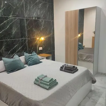 Lovely Independent Mini Апартаменты Кальяри